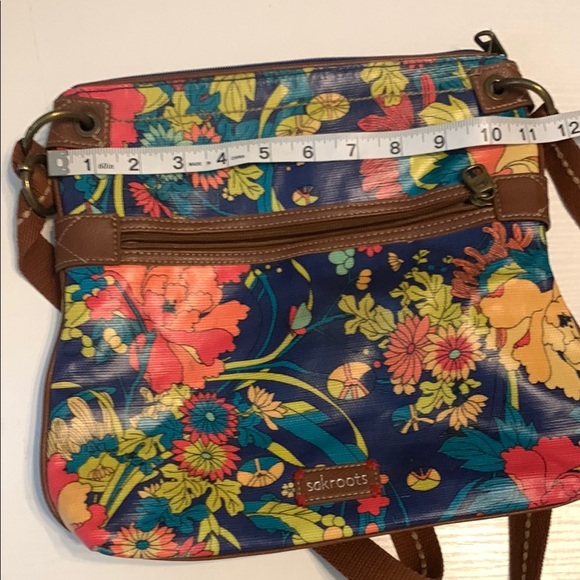 Sakroots Crossbody Bag - Picture 9 of 10